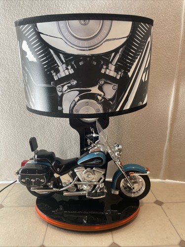 Harley davidson heritage - davidson,